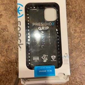 iPhone 11 or Xrcase